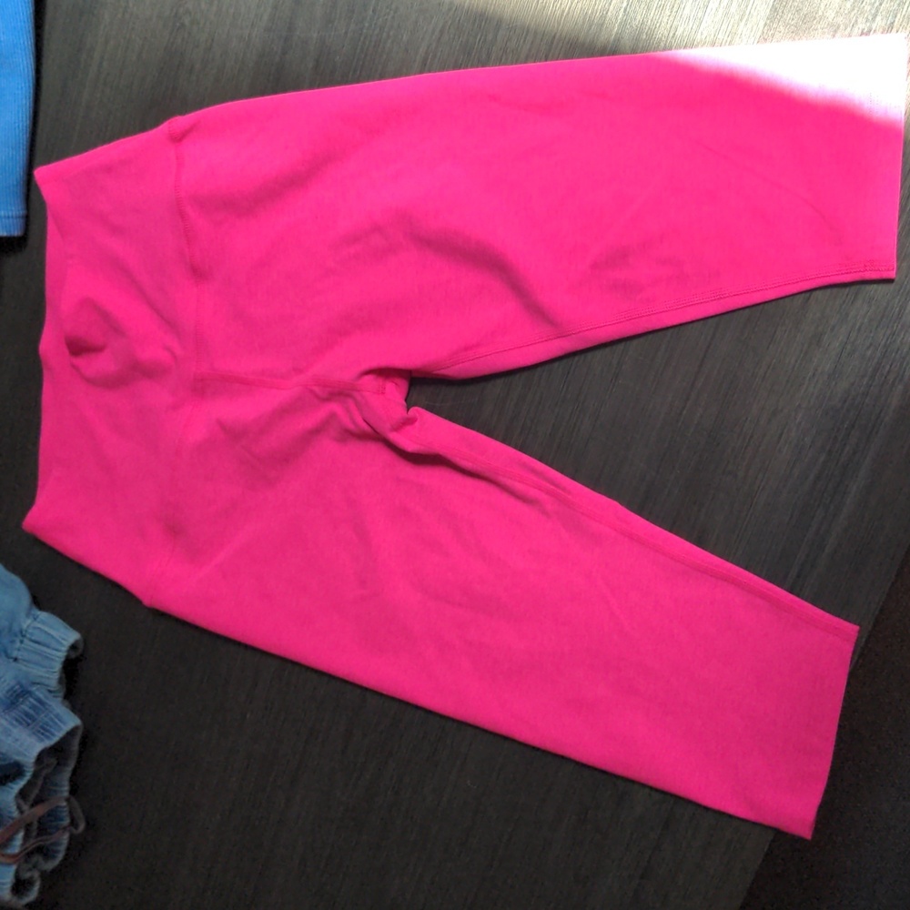 Beyond Yoga Hot Pink Crops